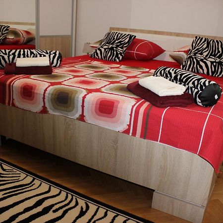 Deluxe Apartment Manuela With Balcony Top Center Split Ngoại thất bức ảnh