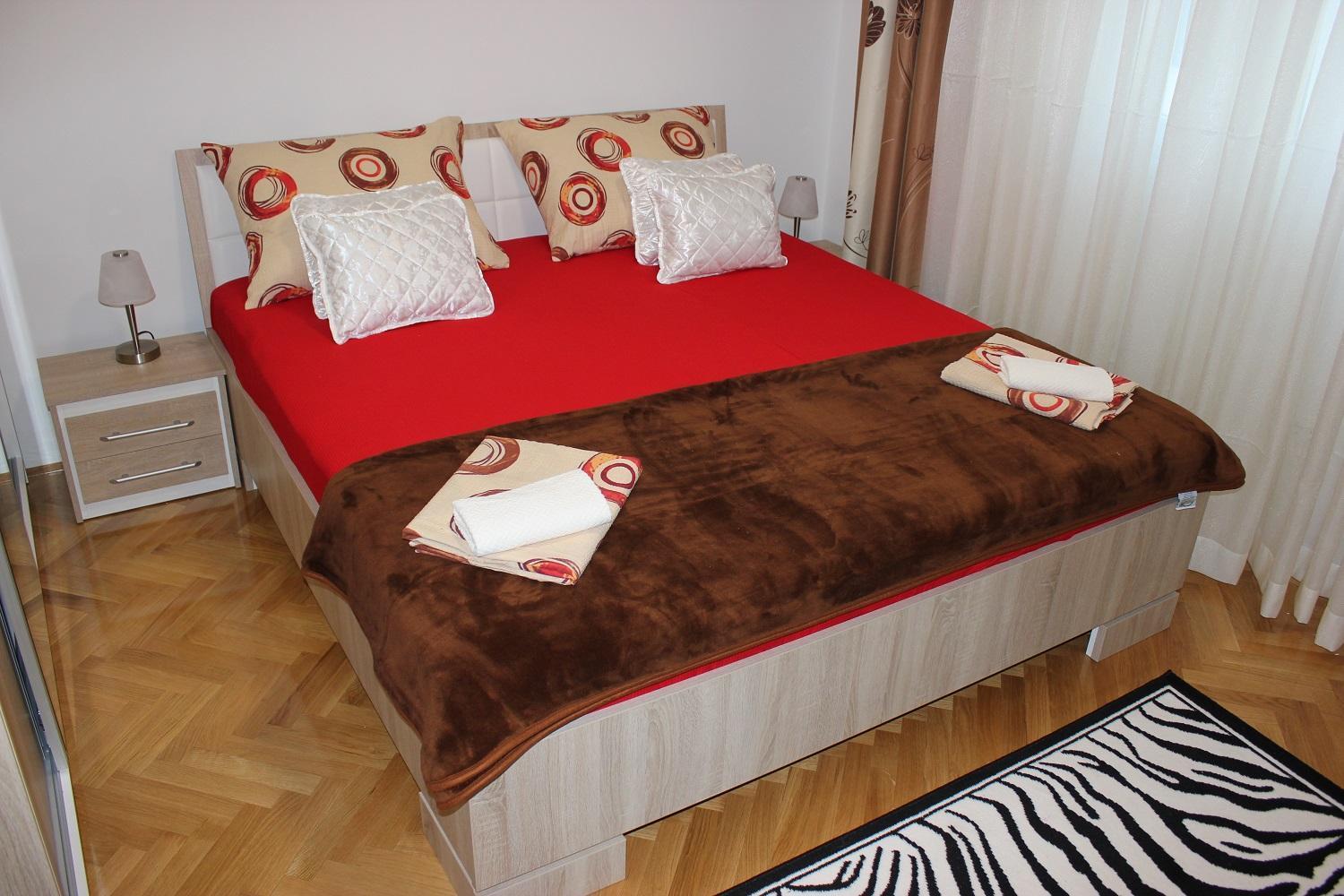 Deluxe Apartment Manuela With Balcony Top Center Split Ngoại thất bức ảnh