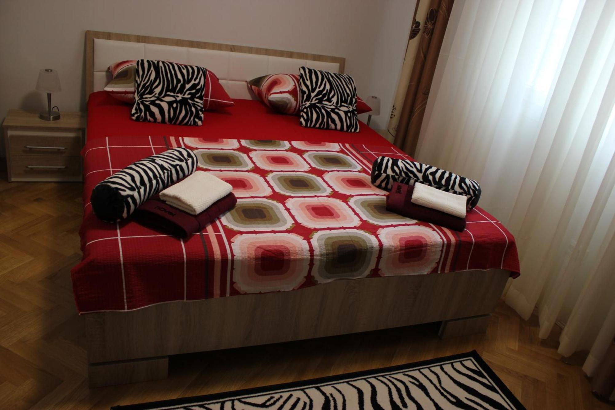 Deluxe Apartment Manuela With Balcony Top Center Split Ngoại thất bức ảnh
